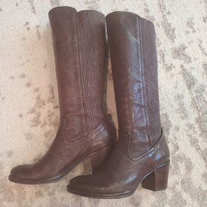 Frye Tall Leather Lucinda Scrunch Boot 8